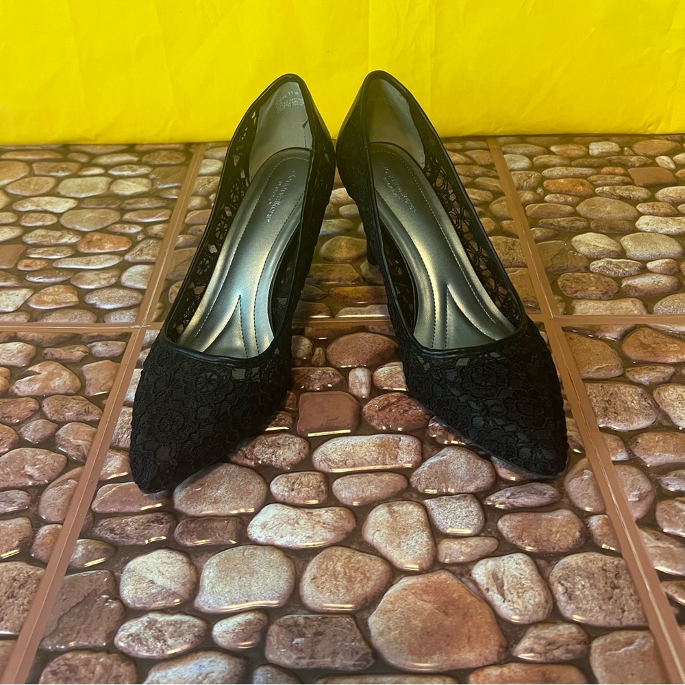 CloudWalkers by Avenue Black Floral sheer slip on heels size 11 Wide- (NEW)